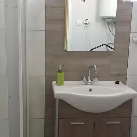 Apartment Rozsa Apartman Mako