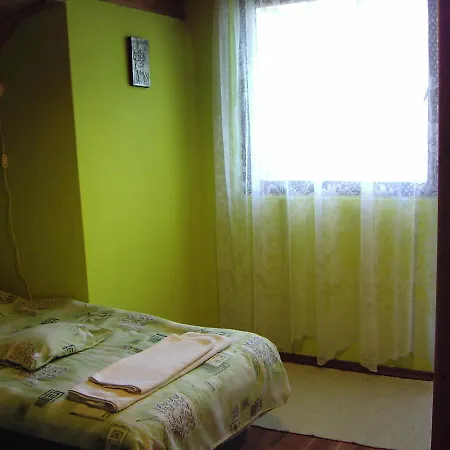 Rozsa Apartman Apartment *