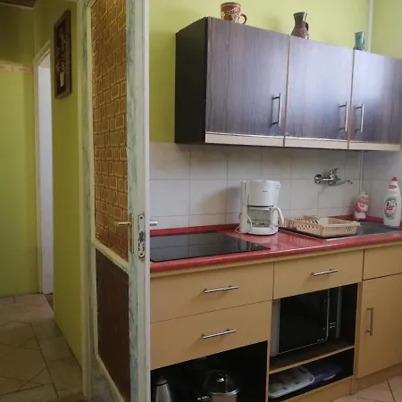Rozsa Apartman * Mako